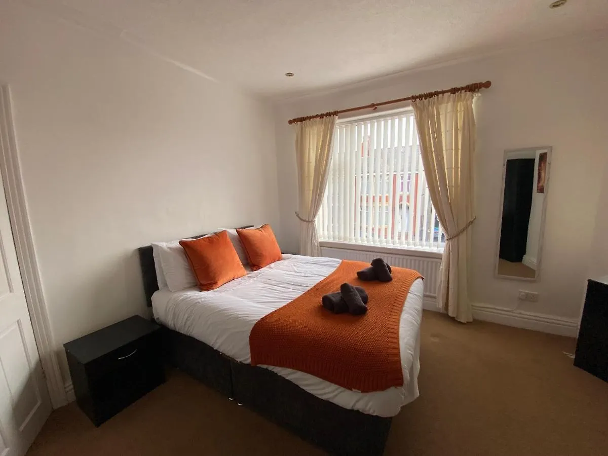Blackpool Abode - Ansdell House